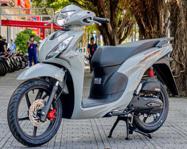So sánh Honda Vision và Yamaha FreeGo 2022 365118