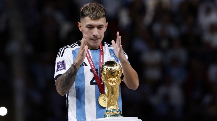 HLV MU bất ngờ gửi lời cảnh báo tới nhà vô địch World Cup 235594