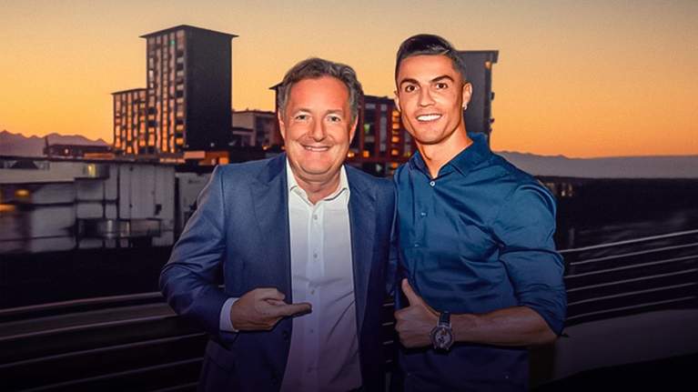 Ronaldo bị chê hết thời, 'người bạn thân' lập tức đáp trả đanh thép 241035