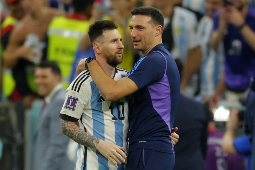 HLV Argentina hé lộ tin cực vui về tương lai của Messi tại ĐTQG 241232