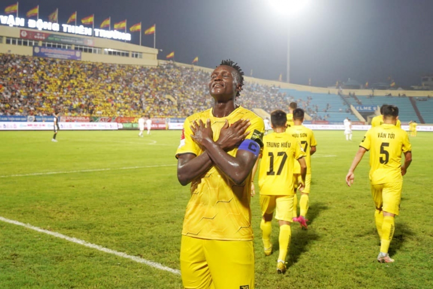 Nam Định, Hải Phòng cầm chân nhau ngay ngày trở lại V-League 282592