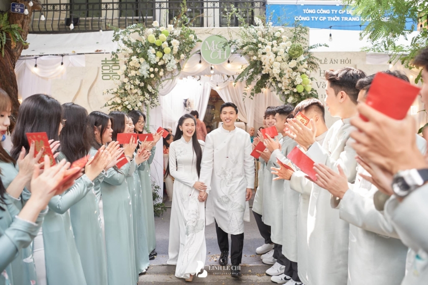 Chùm ảnh: Đoàn Văn Hậu mang sính lễ đến rước cô đâu Doãn Hải My 355058