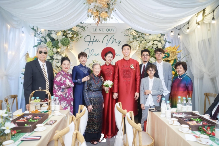 Chùm ảnh: Đoàn Văn Hậu mang sính lễ đến rước cô đâu Doãn Hải My 355060