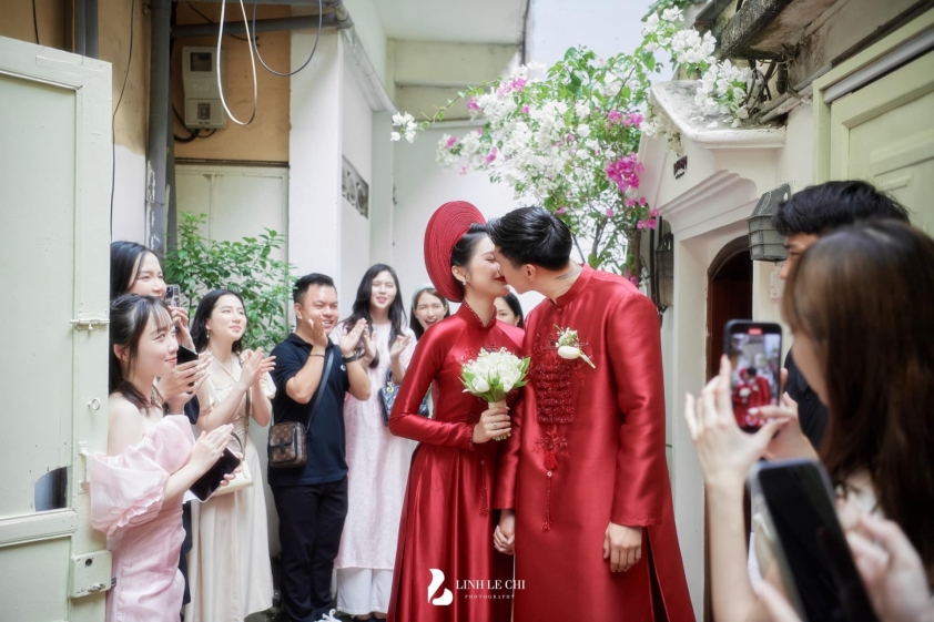 Chùm ảnh: Đoàn Văn Hậu mang sính lễ đến rước cô đâu Doãn Hải My 355063