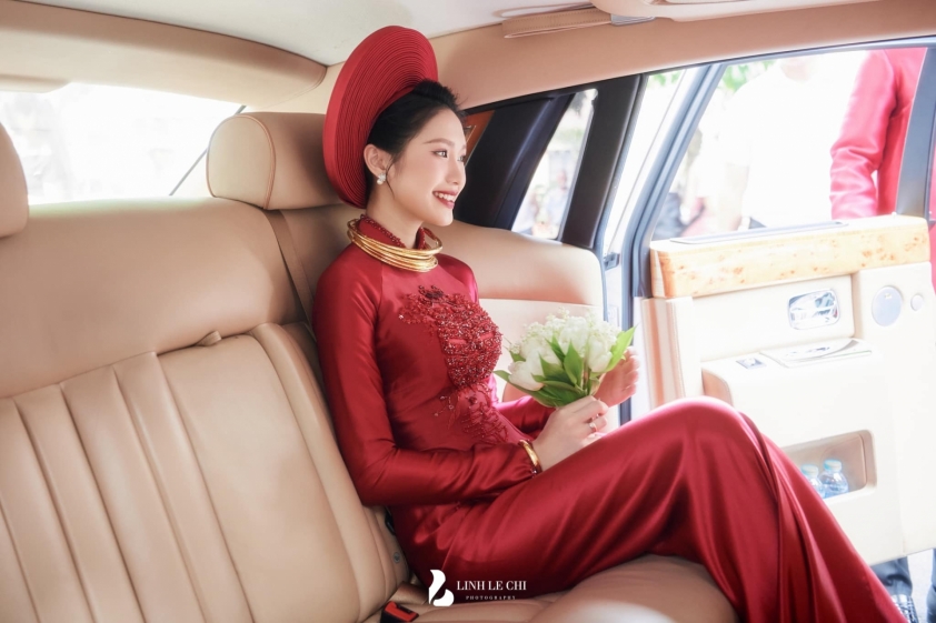 Chùm ảnh: Đoàn Văn Hậu mang sính lễ đến rước cô đâu Doãn Hải My 355065