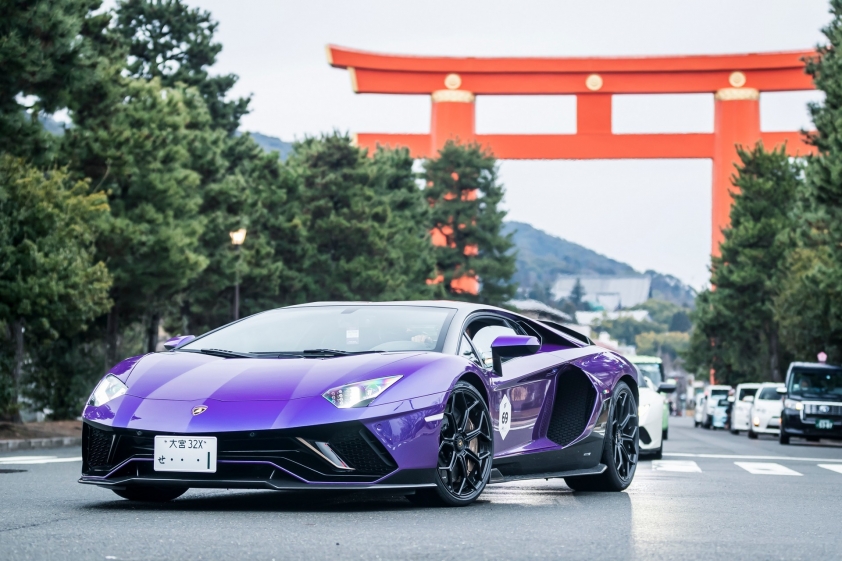 lamborghini-sets-world-record-in-japan-while-celebrating-the-brand-s-60th-anniversary-211151-1-1677898714.jpg
