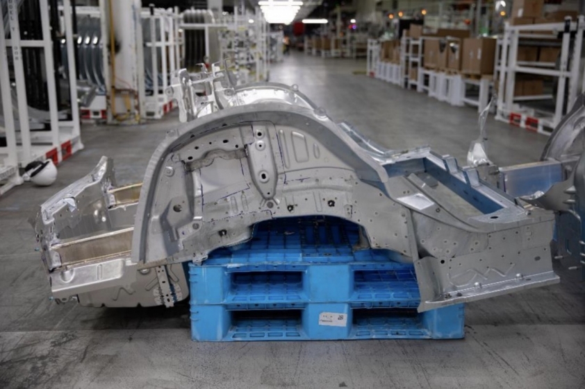 Khung của xe có thể được chế tạo bằng 1 lần đúc