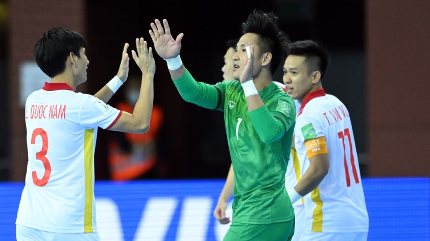 Hồ Văn Ý: Người nhện với đôi bàn tay vàng làm nên lịch sử cho Futsal Việt Nam 112239