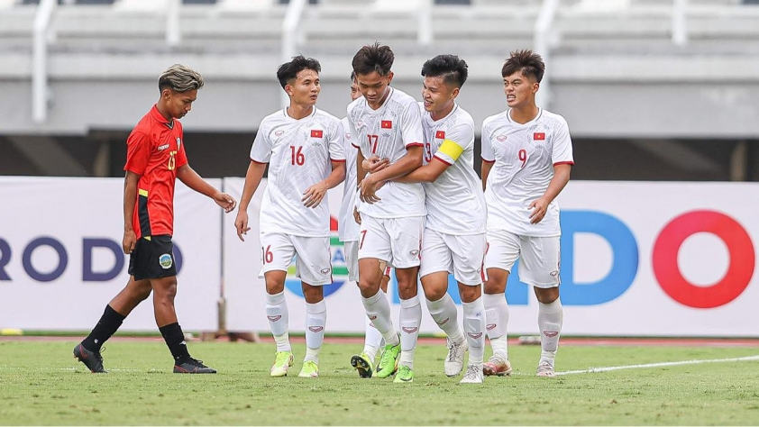 CĐV ĐNÁ: 'Việt Nam vẫn là đội bóng mạnh nhất trong khu vực' 188443