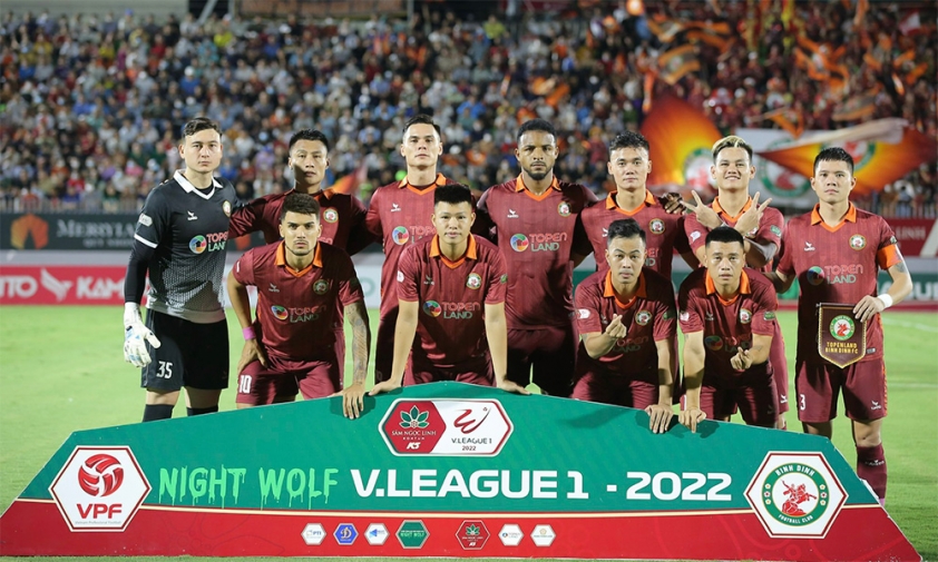 Vòng 17 V-League 2022: Cuộc chiến nhóm 'cầm đèn đỏ' 194798