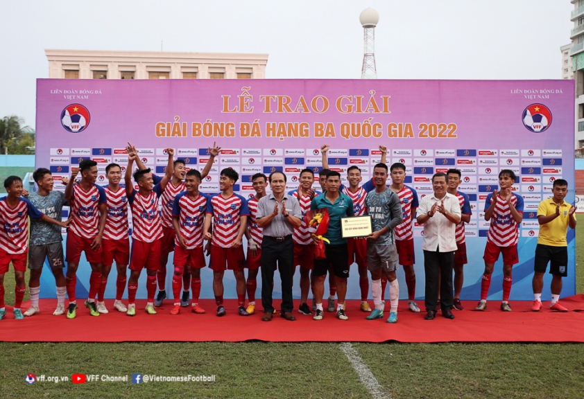Xác định 2 đội bóng giành quyền thăng hạng Nhì 2023 211840