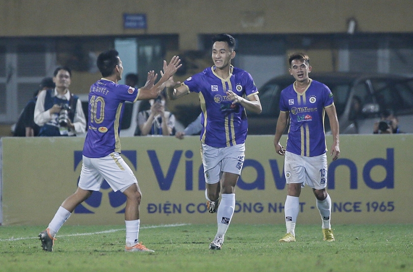 Danh sách cầu thủ nghỉ thi đấu vòng 23 V-League: Bình Định gặp bất lợi 212541