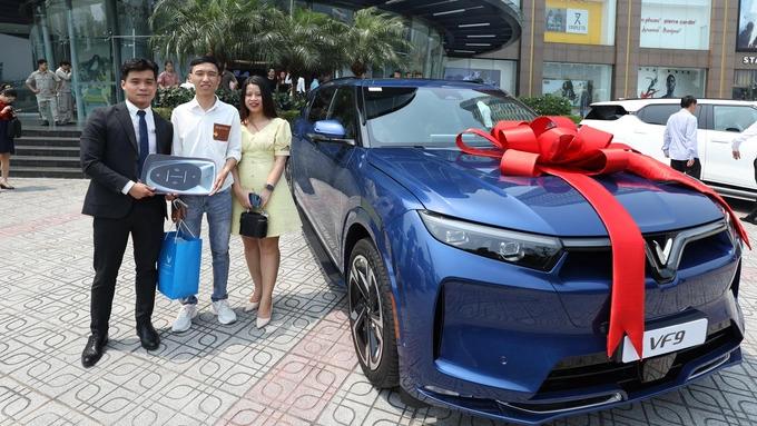 Lô xe Vinfast VF 9 đầu tiên chính thức đến tay khách Việt 262267