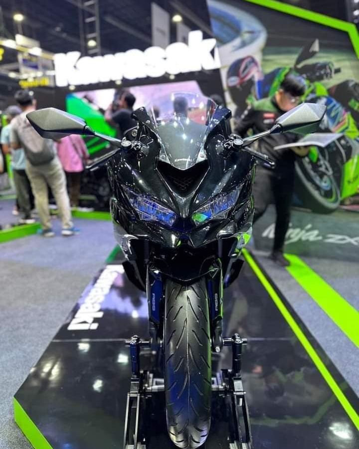 Cận cảnh Kawasaki ZX-4R vừa ra mắt tại Thái Lan, bản tiêu chuẩn giá hơn 9000 USD 262522