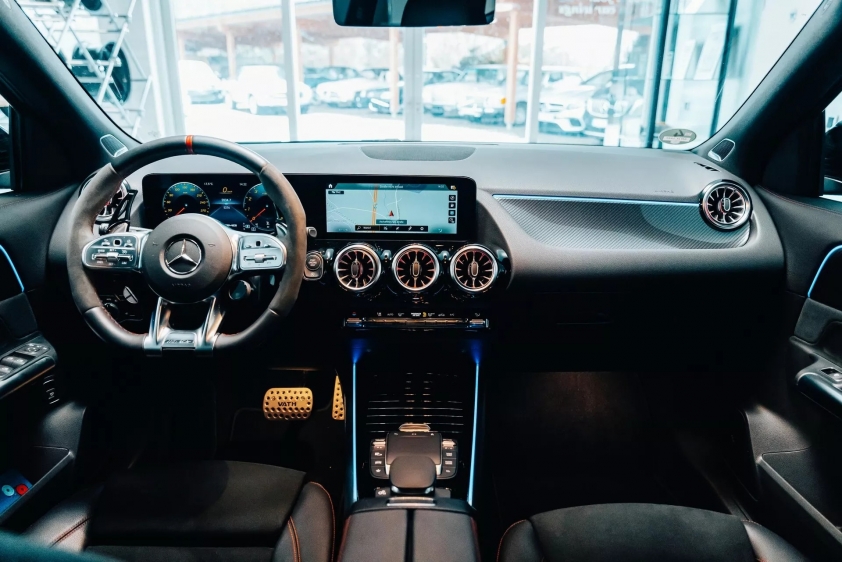 Chiêm ngưỡng “quái vật” Mercedes-AMG GLA 45S bản độ mạnh tới 500 mã lực 262614
