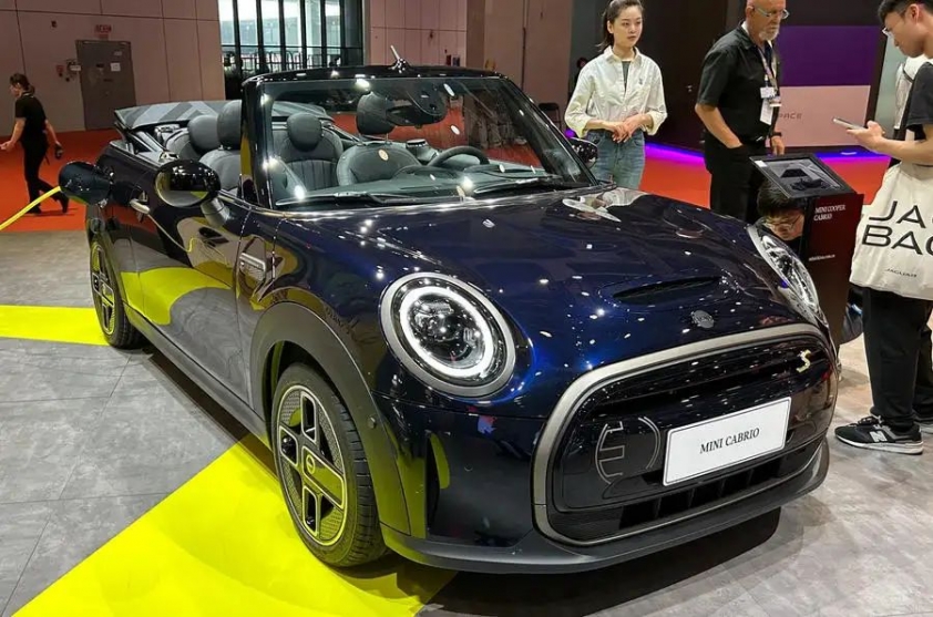 Xe “xanh” lên ngôi tại Triển lãm Công nghiệp ô tô quốc tế Thượng Hải 2023 271105