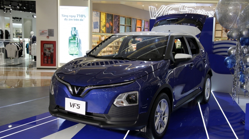 “Soi” chi tiết VinFast VF5 Plus vừa đến tay khách Việt 271865