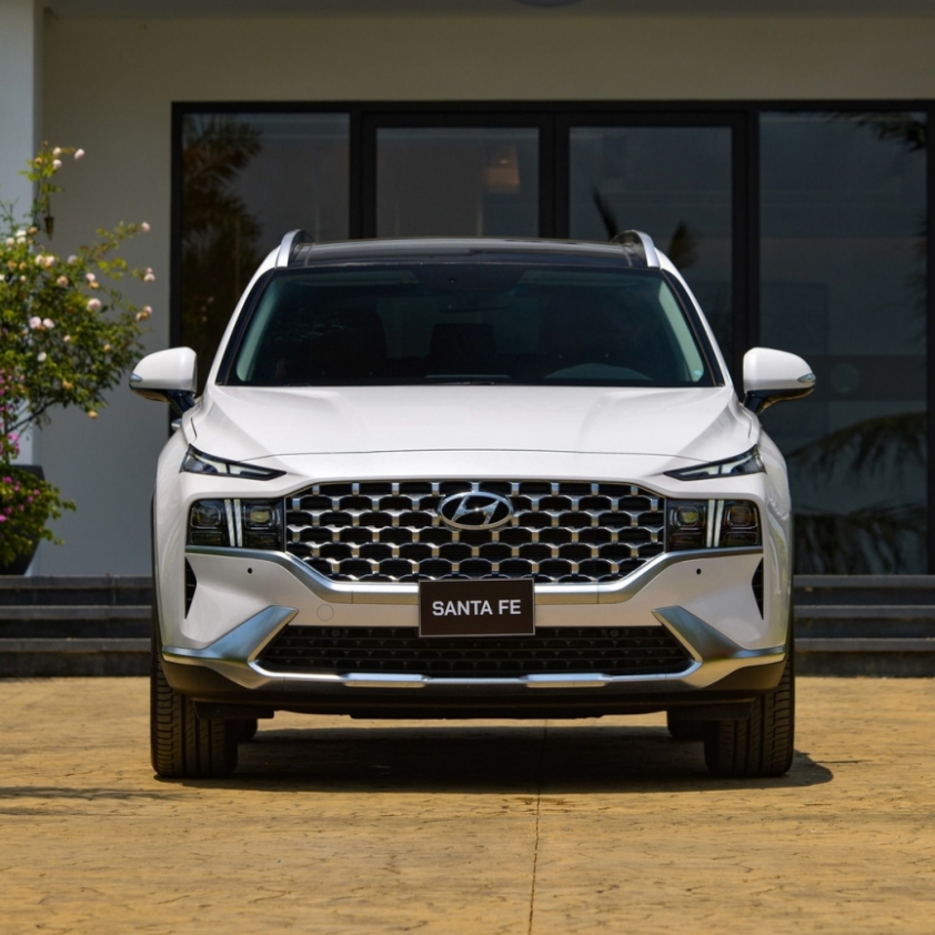 hyundai-santa-fe-2022-16818923189212082118535-1681965546