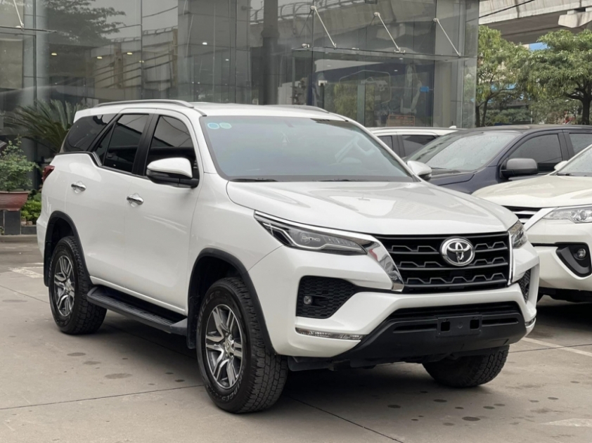 toyota-fortuner-2022-16818923031702139298201-1681965503