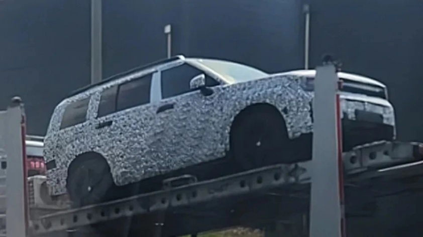 Hyundai Santa Fe the-he-moi