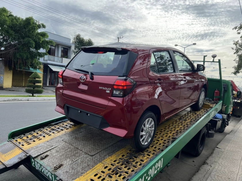 Toyota Wigo 2023 lộ diện tại đại lý ngay trước giờ ra mắt, sẵn sàng chạm trán Morning, i10 288875