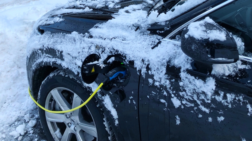 ev_winter_cover-1
