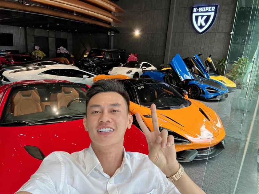 Trùm siêu xe Phan Công Khanh vừa bị tạm giữ là ai mà sở hữu dàn xế hộp khủng trị giá hàng trăm tỷ đồng? 301286