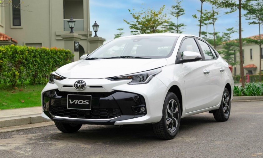 Nghịch lý doanh số Toyota Vios tại Việt Nam: Càng nhận nhiều 'gạch đá', càng ăn khách 302736