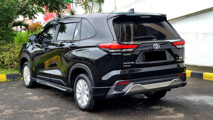 1689554511-toyota-innova-2023-7-16822085961-1689555105419-16895551055631479512860_result