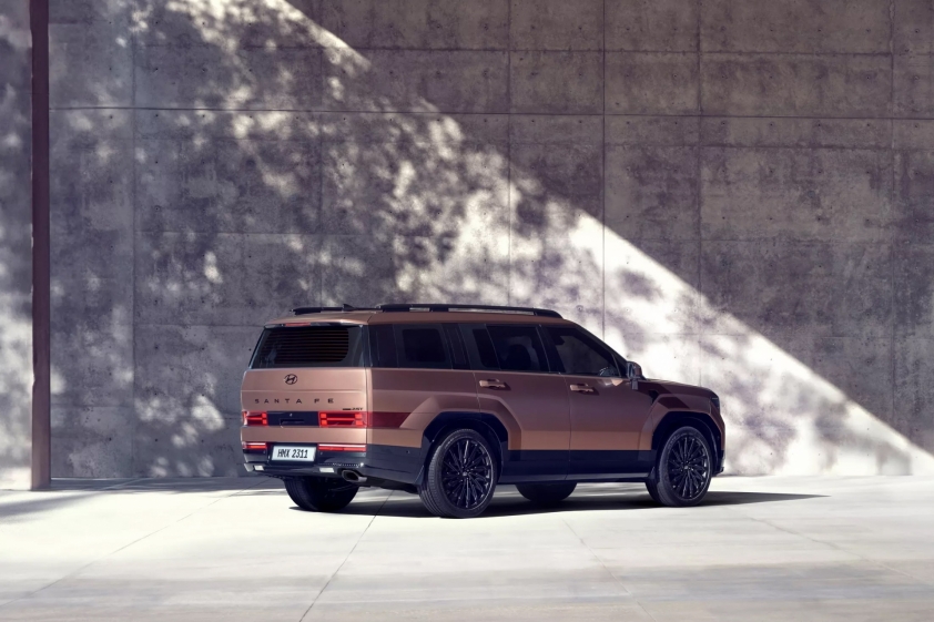 2024-hyundai-santa-fe-13