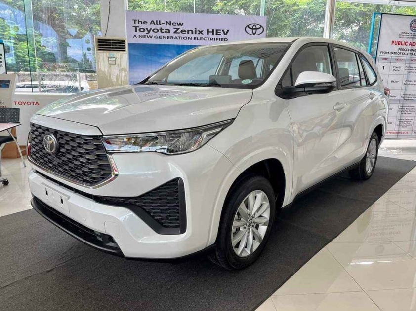 toyota-innova-2023-1-7037