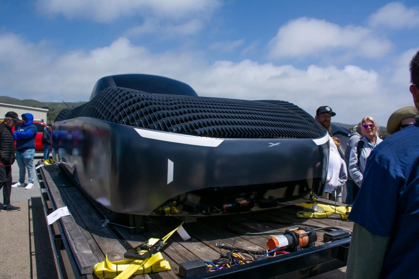 First-electric-flying-car-1_result
