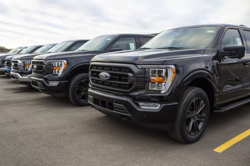 2021-Ford-F-150-3-2048x1366_result