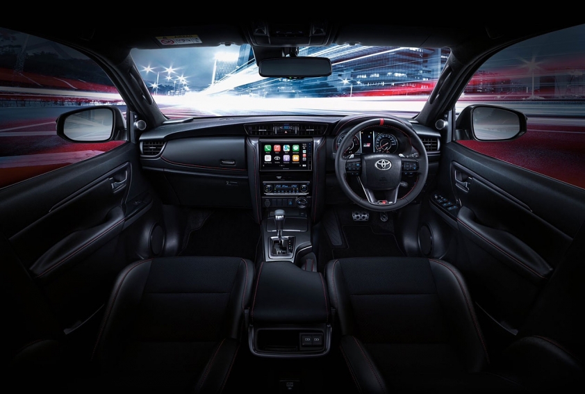 Toyota Fortuner 2023 ra mắt: Nâng cấp trang bị, giá bán tăng nhẹ 310721
