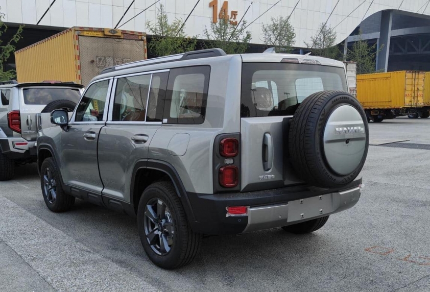 Hãng xe vừa gia nhập thị trường Việt công bố chi tiết SUV mới, giá quy đổi chỉ hơn 500 triệu đồng 325750