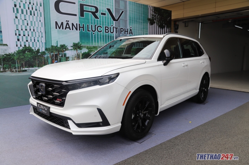 Soi chi tiết Honda CR-V e:HEV RS 2024 vừa trình làng thị trường Việt 346298