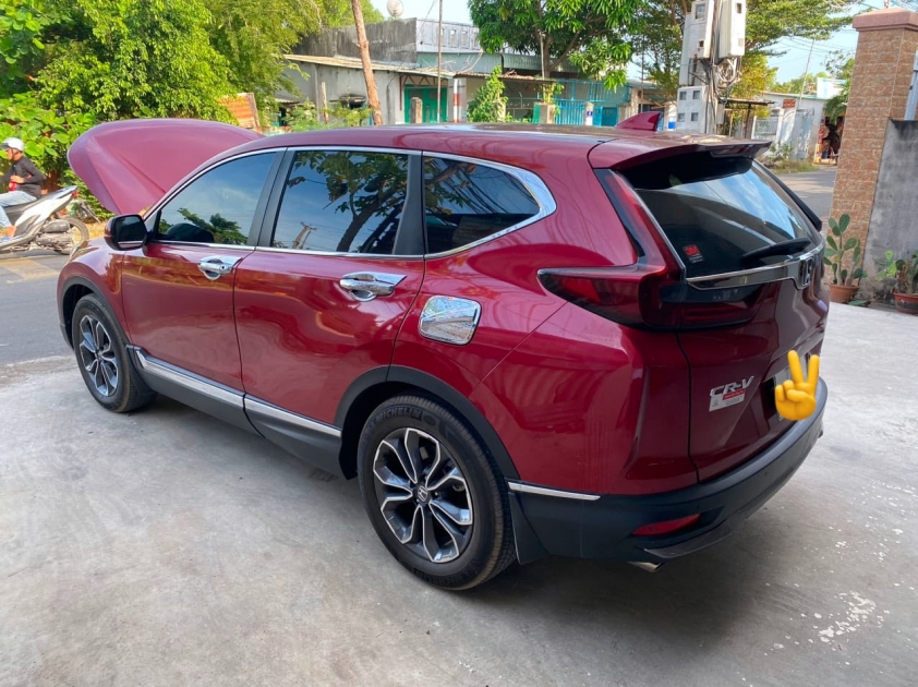 Bất ngờ mức giá chào bán của Honda CR-V ‘siêu lướt’ mới lăn bánh vỏn vẹn gần 5.000km 356947