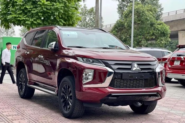 Mitsubishi Pajero Sport ra mắt phiên bản mới tại Việt Nam: Nhiều nâng cấp, giá bán không đổi 359135