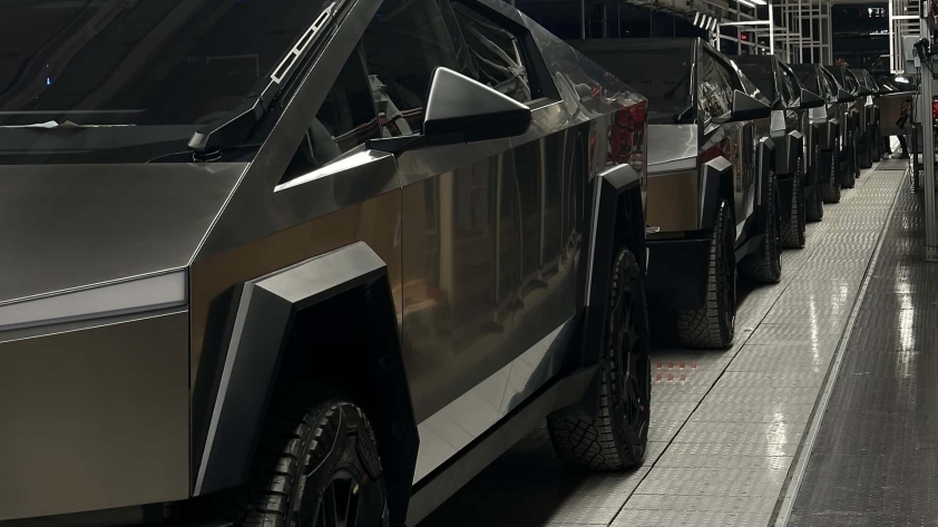 Bán tải điện ‘đến từ tương lai’ Tesla Cybertruck ra mắt: Có thể chống đạn, tốc độ nhanh hơn siêu xe 365347