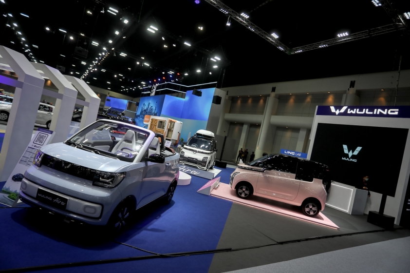 Chiêm ngưỡng vẻ ngoài ‘dễ thương’ của xe điện mui trần cỡ nhỏ Wuling Mini Convertible 367053