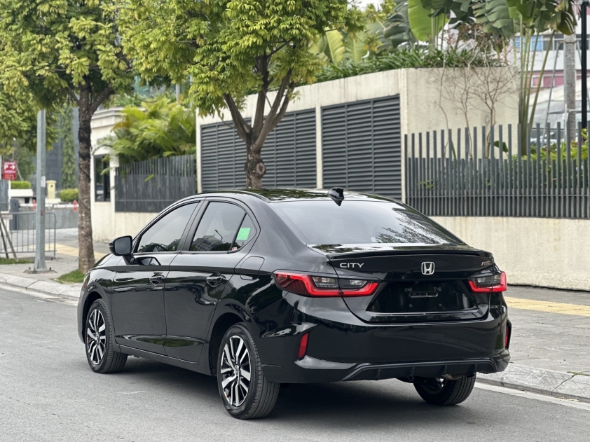 Honda City chạy ‘lướt’ chưa đầy 1 năm được rao bán với giá rẻ giật mình 371367