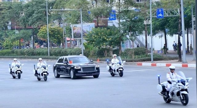 Sản xuất cực giới hạn, siêu limousine Hồng Kỳ phục vụ chủ tịch Trung Quốc Tập Cận Bình có gì đặc biệt? 371691