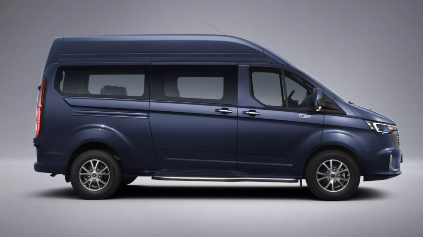 Xe dịch vụ ‘quốc dân’ Ford Transit 2024 cập bến Việt Nam, mở bán trong năm nay? 399773