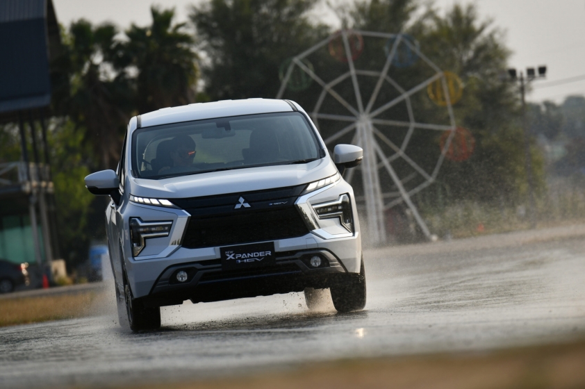Mitsubishi Xpander hybrid lần đầu ra mắt toàn cầu, giá quy đổi từ 626 triệu đồng 401247