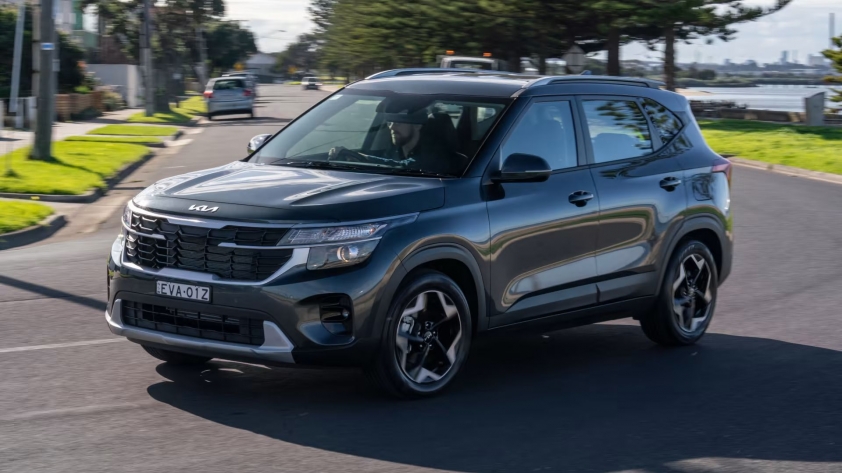 Kia Seltos sắp bổ sung tùy chọn động cơ hybrid, cạnh tranh Toyota Yaris Cross 409069