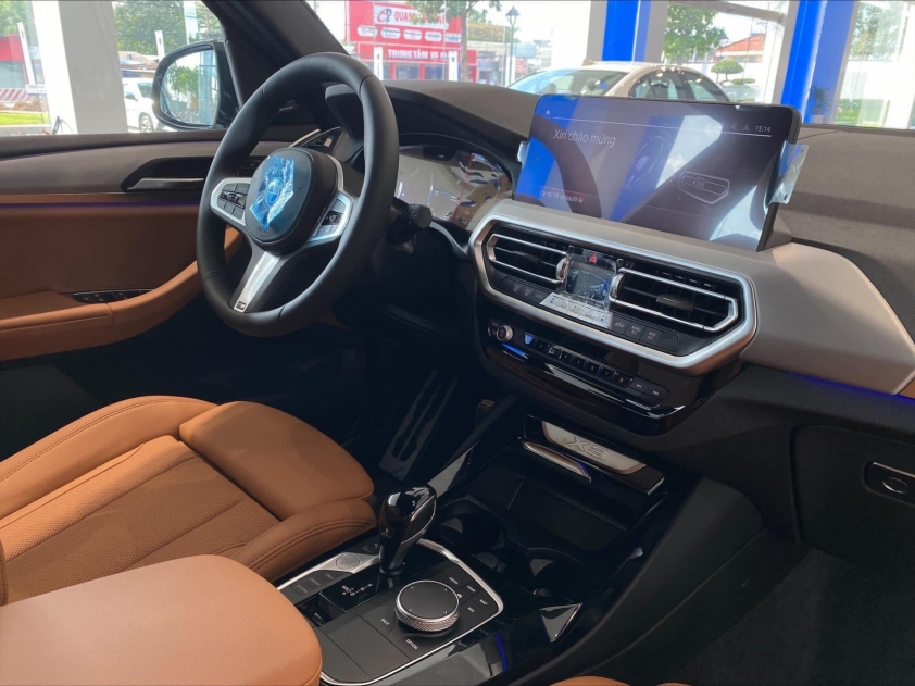 Thái Nguyên: Thay dầu xe máy, thanh niên may mắn trúng BMW X3 giá hơn 2 tỷ đồng 414527