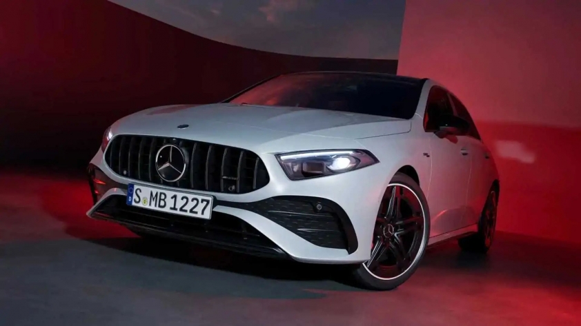 Ô tô điện đắt đỏ, Mercedes ‘tái sinh’ dòng xe xăng giá rẻ tưởng chừng sẽ bị khai tử 419974