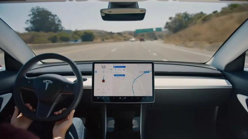 Tesla-Autopilot-report-00_result
