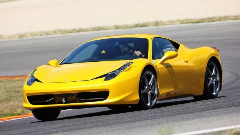 Chủ xe kiện Ferrari vì một vấn đề có thể ‘đe dọa tới tính mạng’ 425377