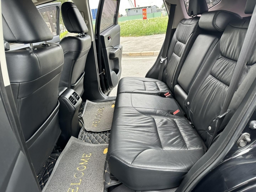 Honda CR-V lăn bánh 10 năm rao bán với giá ngang Hyundai i10 429243
